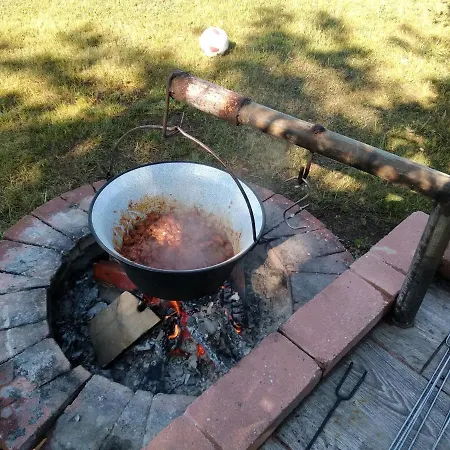 بيت ضيافة Robitel Wellness Vendeghaz Veszprem-gyulafiratot 4*