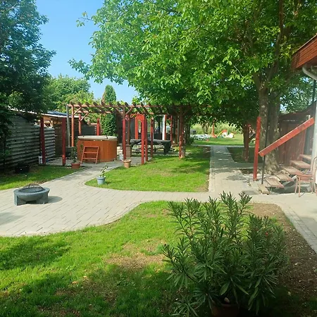 Πανσιόν Robitel Wellness Vendeghaz Veszprem-gyulafiratot 4*