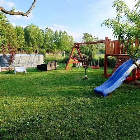 Πανσιόν Robitel Wellness Vendeghaz Veszprem-gyulafiratot 4*