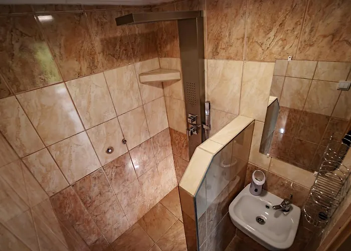 ゲストハウス Robitel Wellness Vendeghaz Veszprem-gyulafiratot ヴェスプレーム