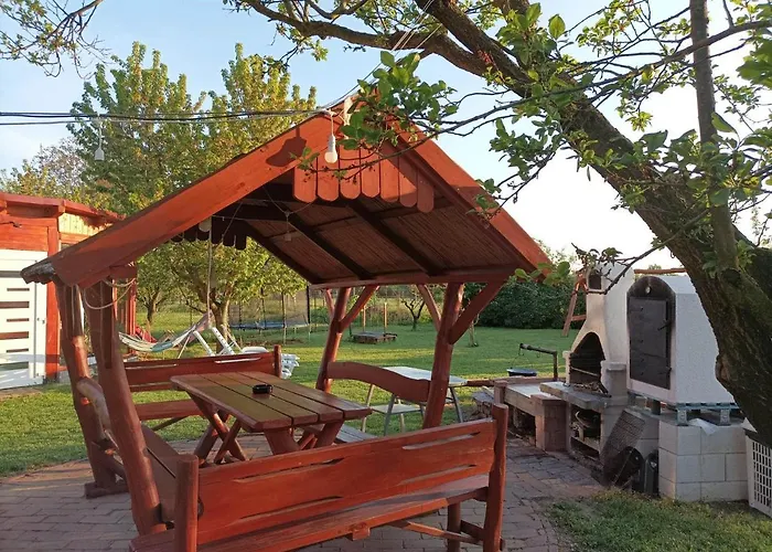 Robitel Wellness Vendeghaz Veszprem-gyulafiratot 4* ヴェスプレーム