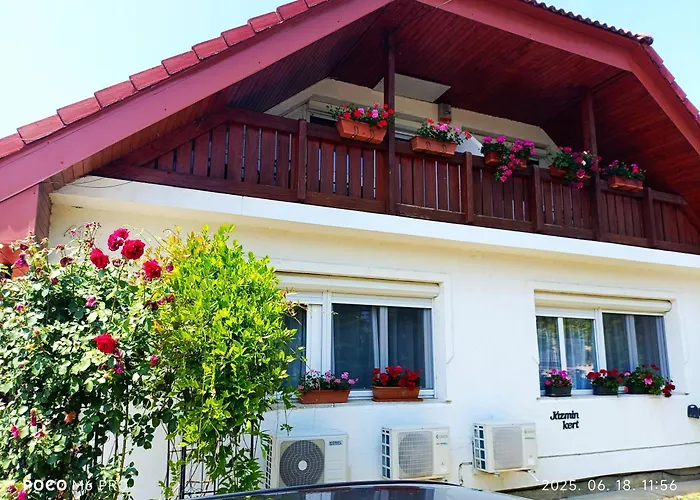 Robitel Wellness Vendeghaz Veszprem-gyulafiratot ゲストハウス 4*