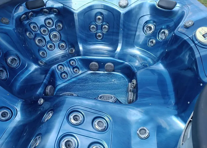 Robitel Wellness Vendeghaz Veszprem-gyulafiratot 4* ヴェスプレーム