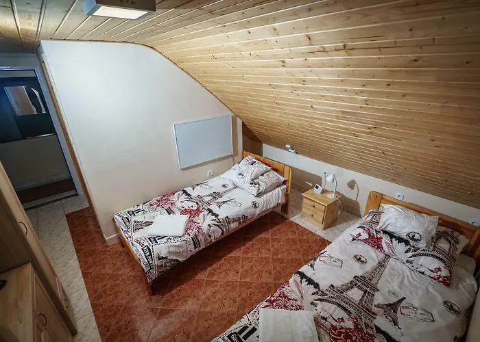 ゲストハウス Robitel Wellness Vendeghaz Veszprem-gyulafiratot 4*