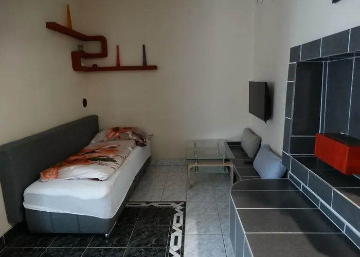 Robitel Wellness Vendeghaz Veszprem-gyulafiratot ヴェスプレーム