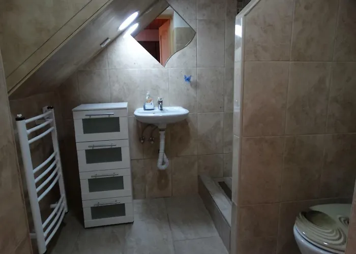 Robitel Wellness Vendeghaz Veszprem-gyulafiratot ゲストハウス